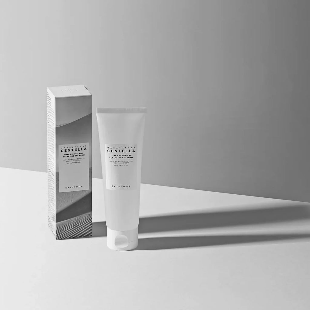 Skin1004 - Madagascar Centella Tone Brightening Cleansing Gel Foam 125ml
